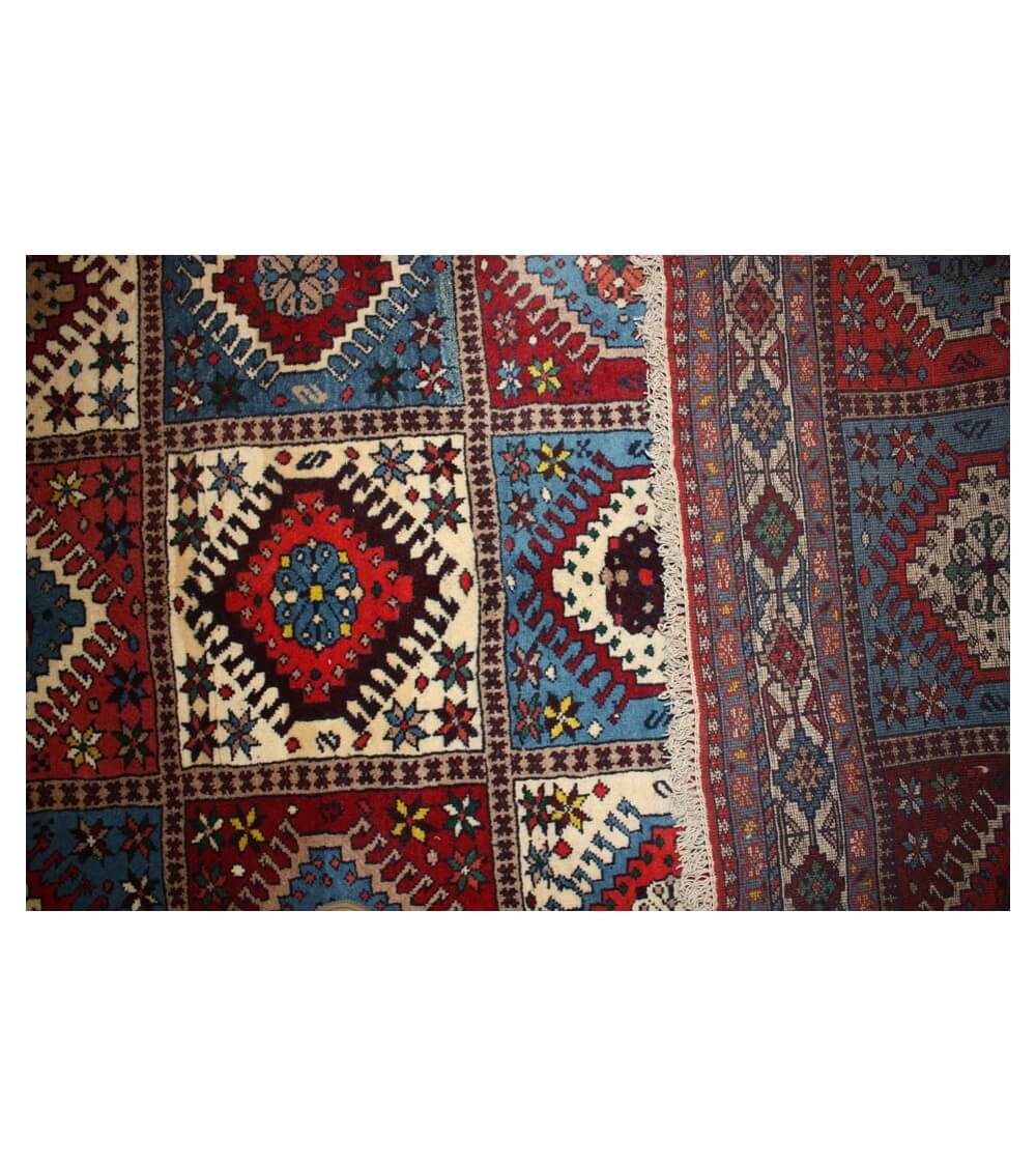 Yalameh, Iran Galaxy Tapis